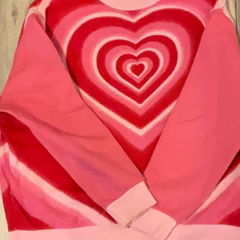 Wild Fable Women’s Size M Sweatshirt Pink Red Hearts Valentine's Day Oversized